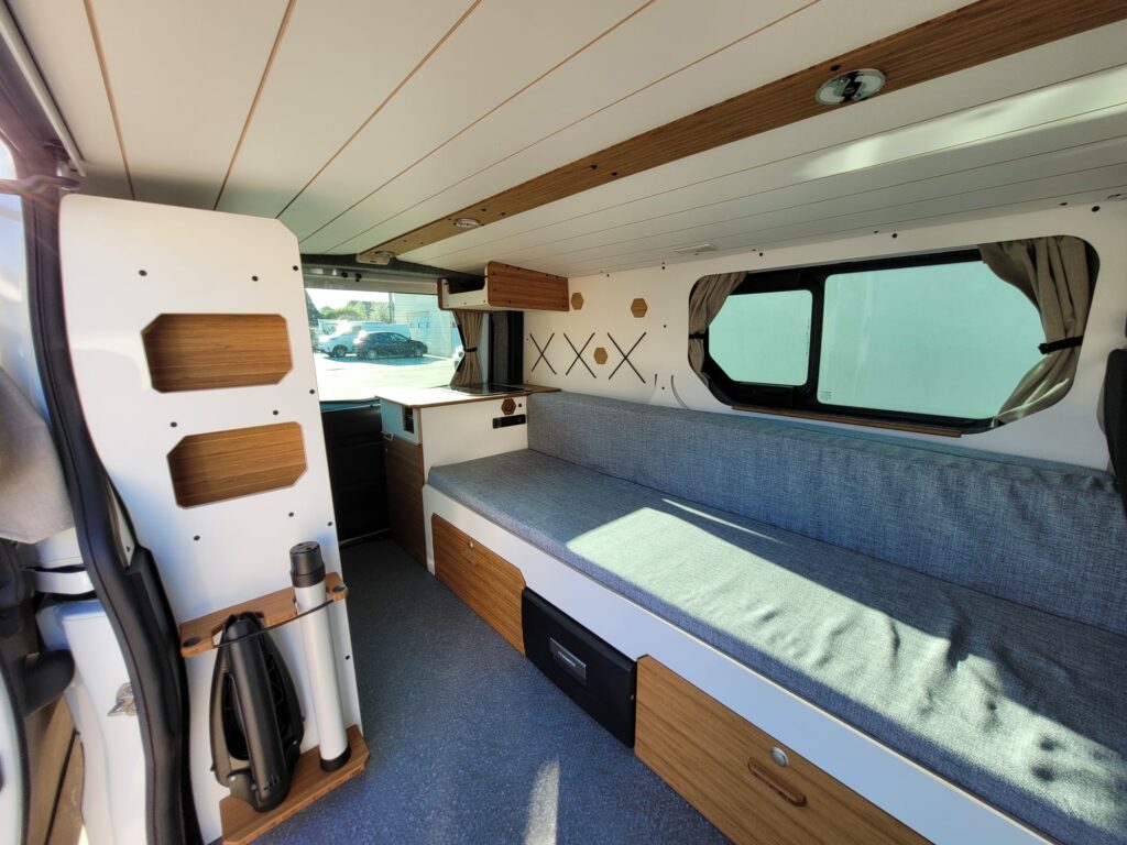 812-vente-van-occasion-renault-1-7