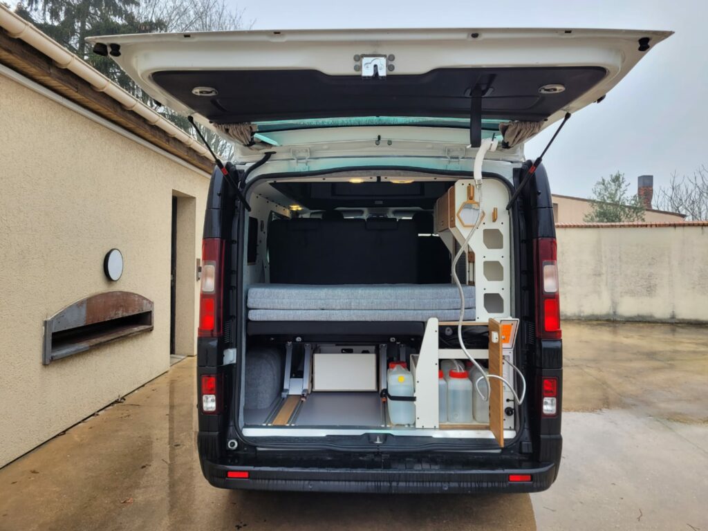 ref-595-renault-150-ch-boite-manuelle-4-5-places-finition-grand-confort-pack-visibilite-pack-easy-park-plus