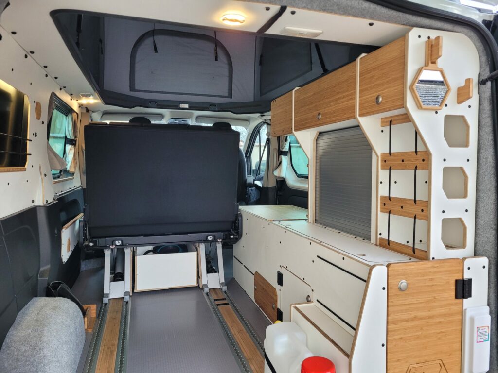 ref-494-renault-trafic-150ch-bvm-grand-confort-blanc-paris