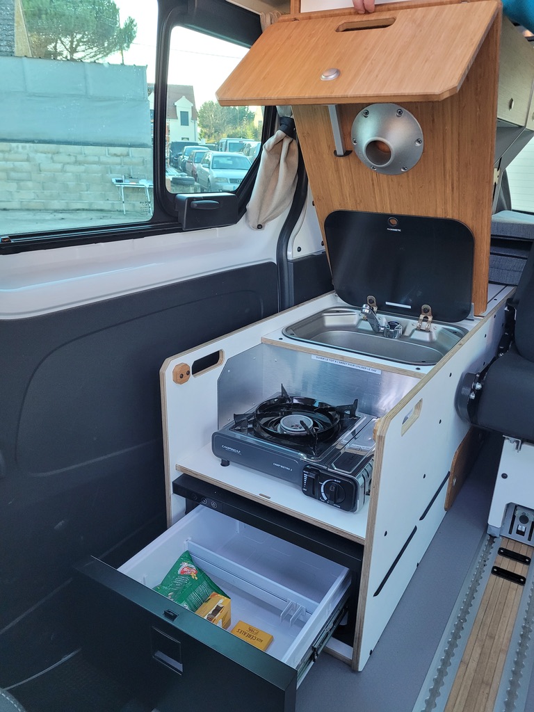 ref-494-renault-trafic-150ch-bvm-grand-confort-blanc-paris