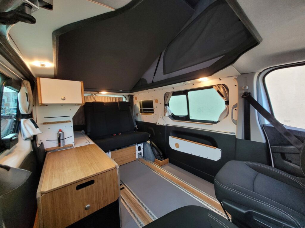 ref-494-renault-trafic-150ch-bvm-grand-confort-blanc-paris