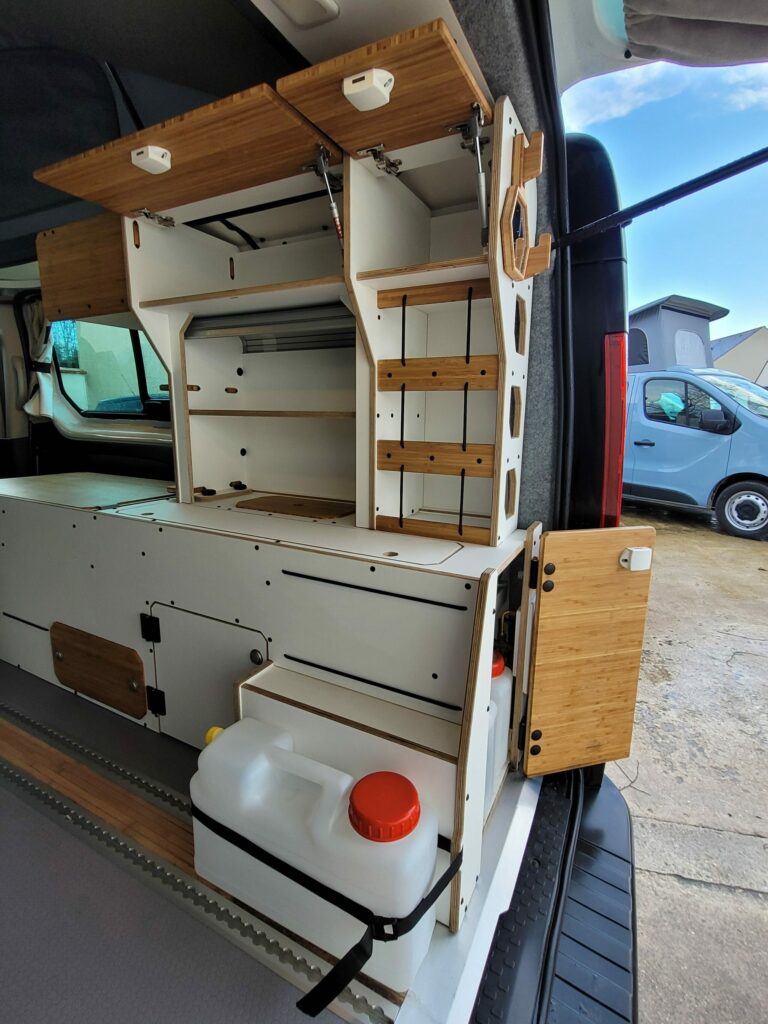 ref-494-renault-trafic-150ch-bvm-grand-confort-blanc-paris