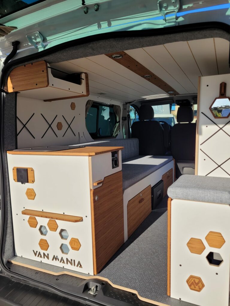 812-vente-van-occasion-renault-18