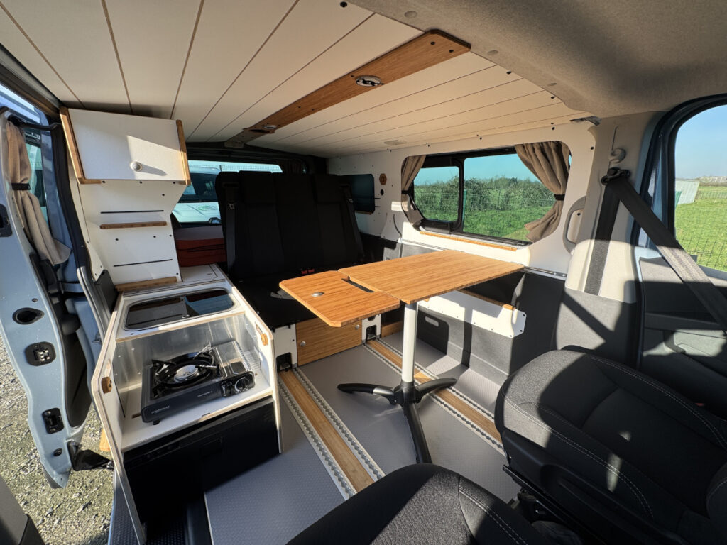 acheter-van-neuf-nantes-ref-305-5-1-1