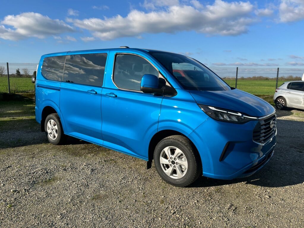 ford-kombi-vitre-6-places-00007-2