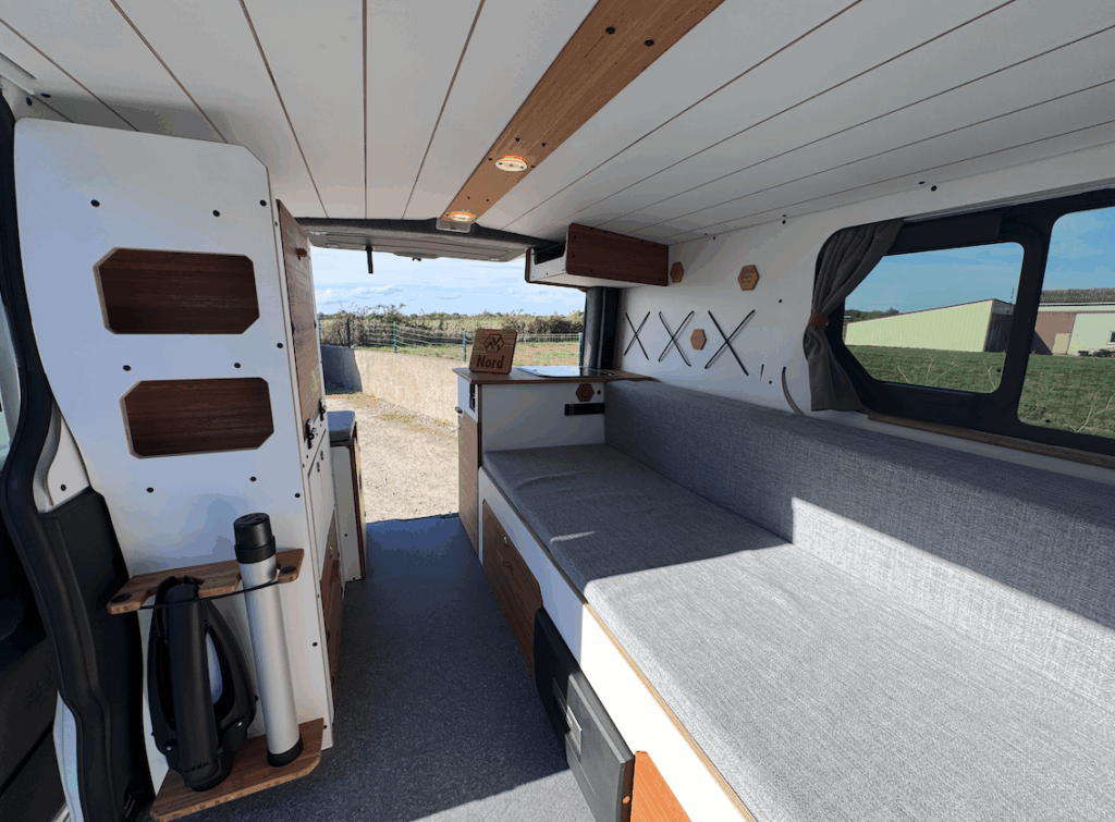 van-amenage-van-mania-freedom-camper-895-2-5