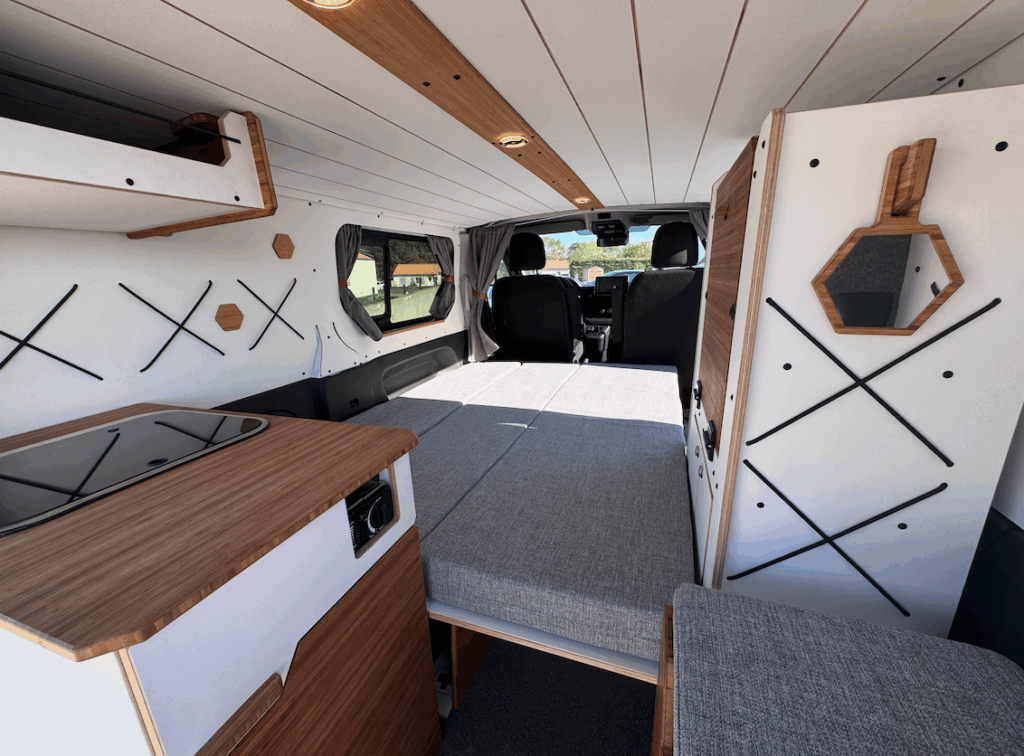 van-amenage-van-mania-freedom-camper-895-4-5